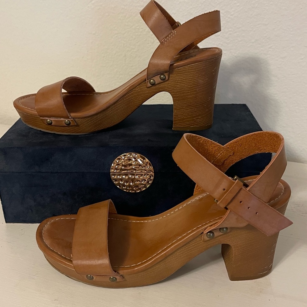 Mia wooden sandals
